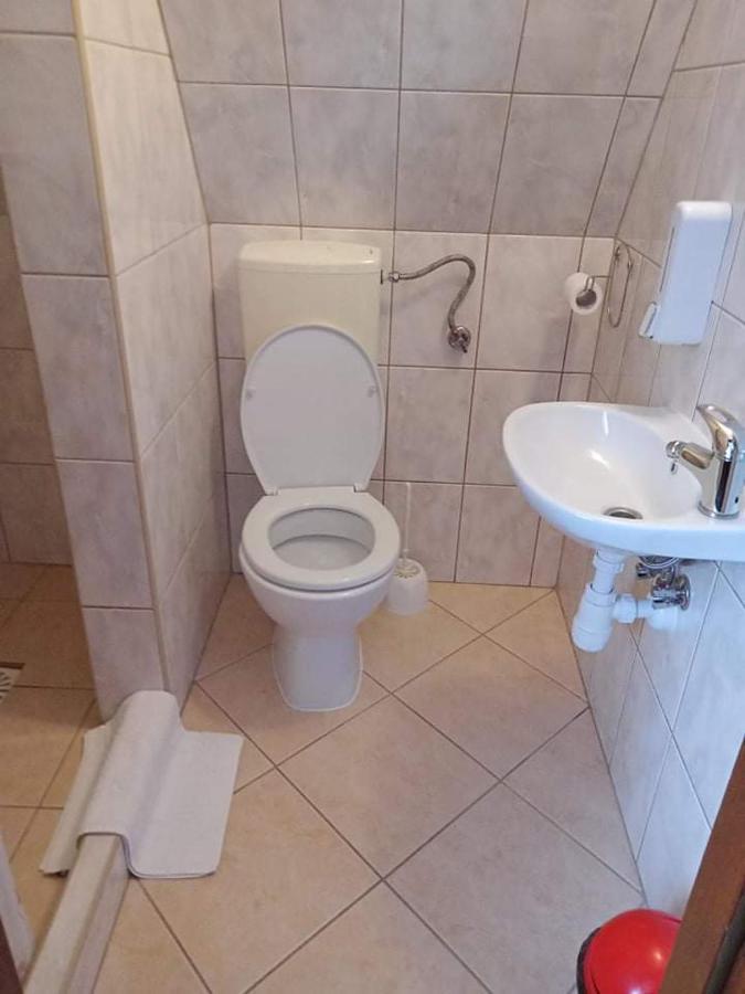 Pokoje Goscinne U Bronka Ciche Male Bagian luar foto