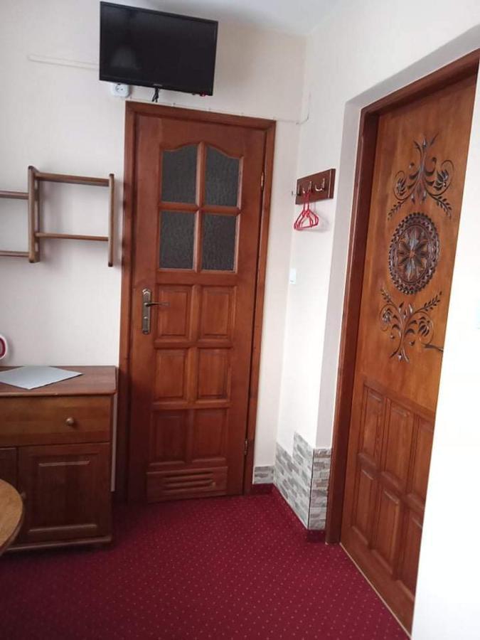 Pokoje Goscinne U Bronka Ciche Male Bagian luar foto