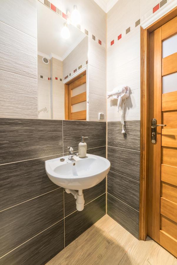 Pokoje Goscinne U Bronka Ciche Male Bagian luar foto